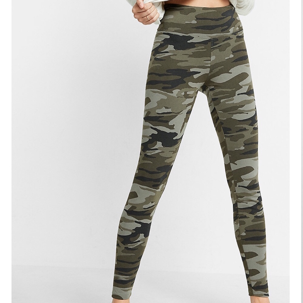 NEW Super soft Camo Leggings!